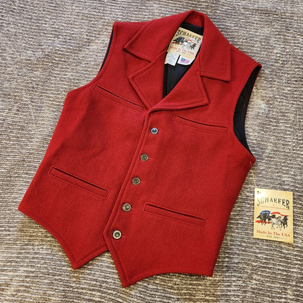 Schaefer outfitter Vest Size S, New without tags